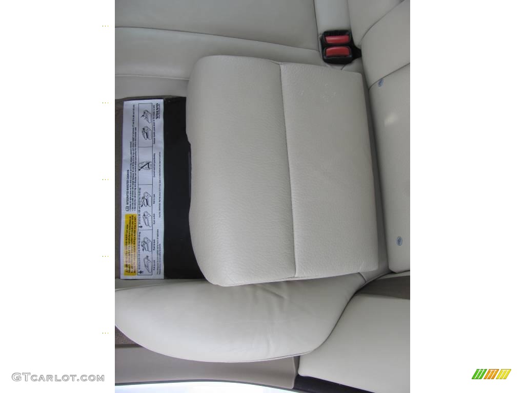 2009 V70 3.2 - Ice White / Sandstone photo #35