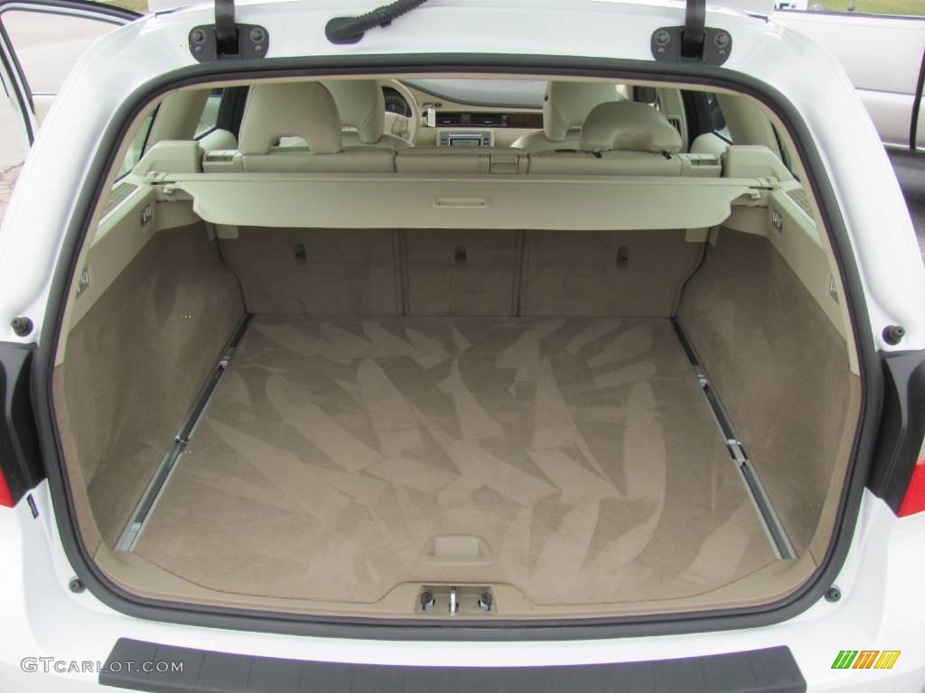 2009 V70 3.2 - Ice White / Sandstone photo #36