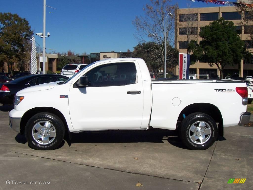 2007 Tundra TRD Regular Cab 4x4 - Super White / Beige photo #2