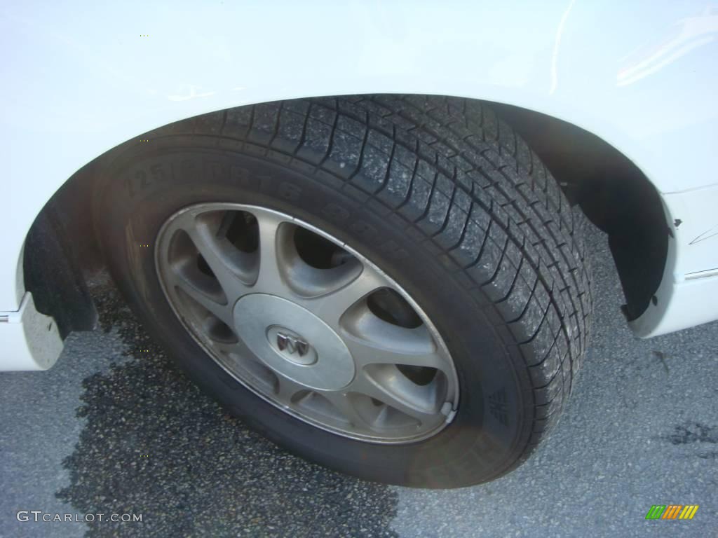 1998 Regal LS - Bright White / Medium Gray photo #14