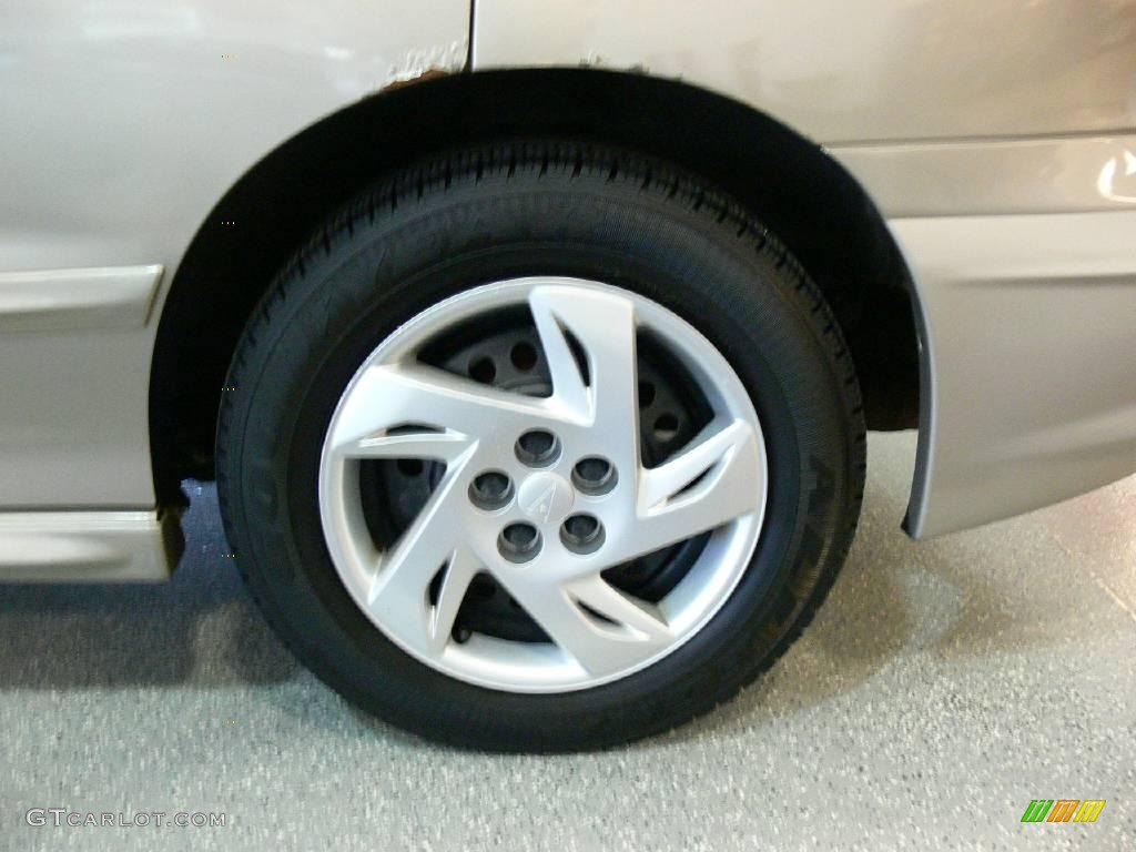 2002 Pontiac Sunfire SE Sedan Wheel Photo #23671196