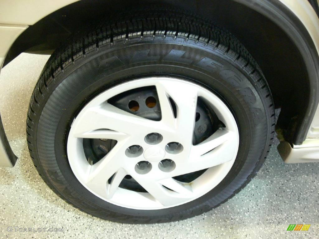 2002 Pontiac Sunfire SE Sedan Wheel Photo #23671220