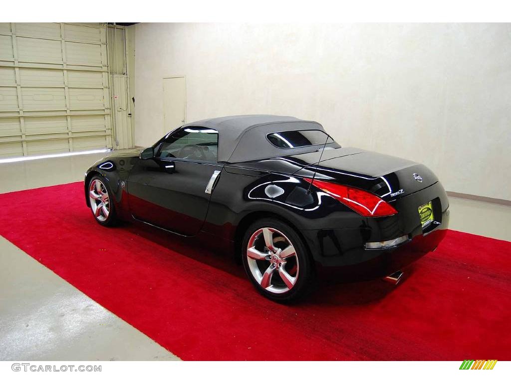 2007 350Z Touring Roadster - Magnetic Black Pearl / Frost photo #4