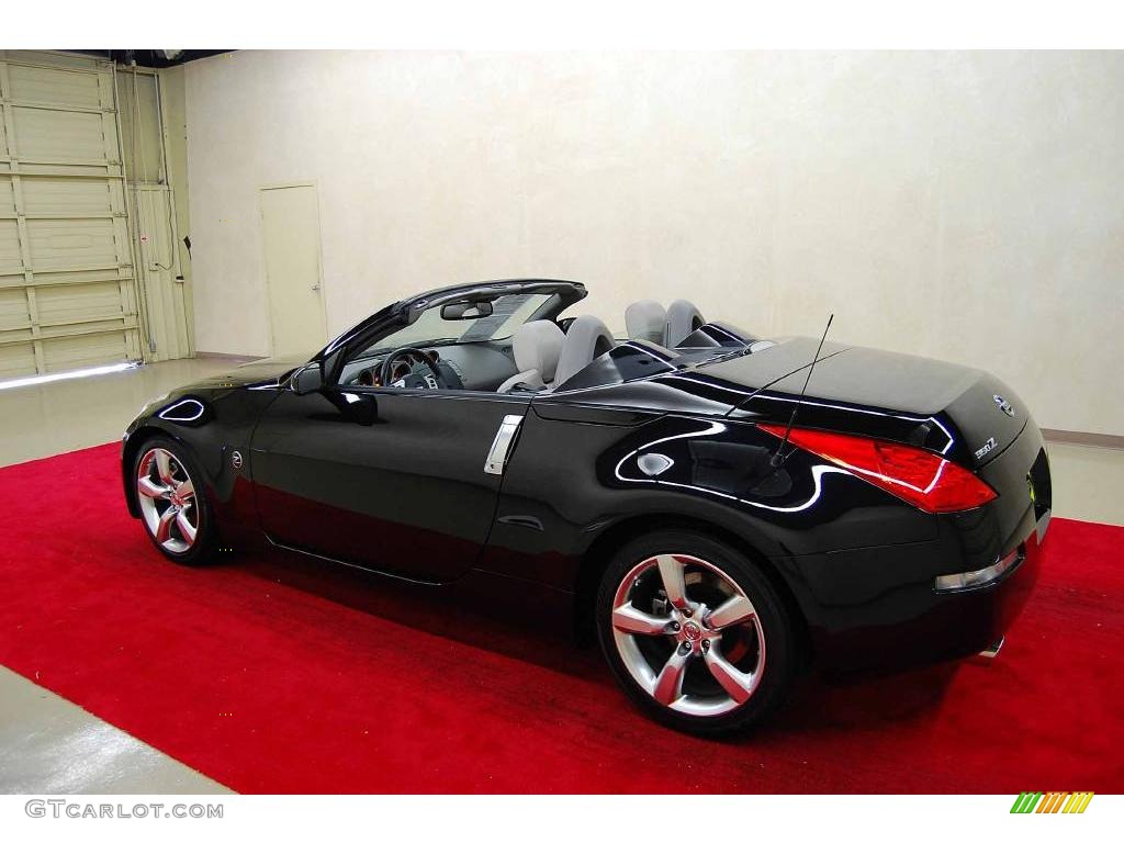2007 350Z Touring Roadster - Magnetic Black Pearl / Frost photo #19