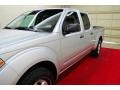 Radiant Silver - Frontier SE Crew Cab Photo No. 12