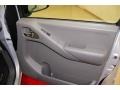 Radiant Silver - Frontier SE Crew Cab Photo No. 23