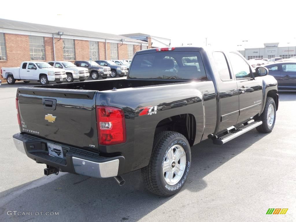 2010 Silverado 1500 LTZ Extended Cab 4x4 - Black Granite Metallic / Light Titanium/Dark Titanium photo #5