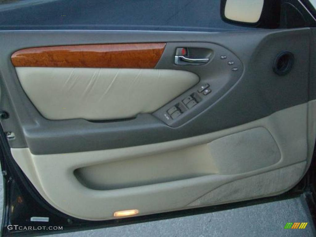 2000 GS 300 - Black Onyx / Ivory photo #32