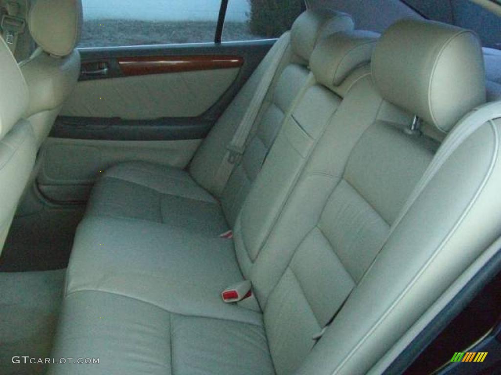 2000 GS 300 - Black Onyx / Ivory photo #43