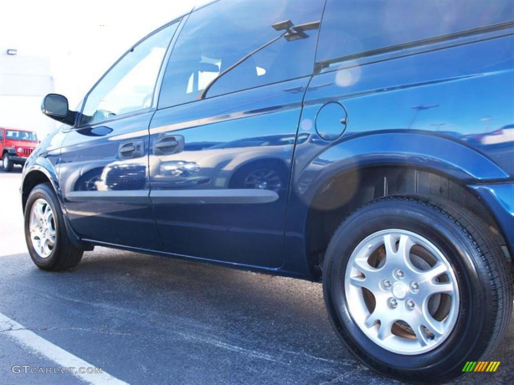 2003 Dodge Caravan SXT Wheel Photo #23679316