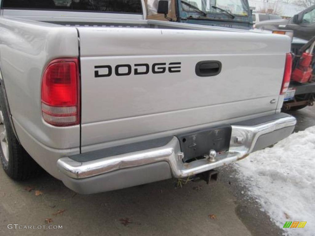 2001 Dakota SLT Quad Cab - Bright Silver Metallic / Dark Slate Gray photo #3