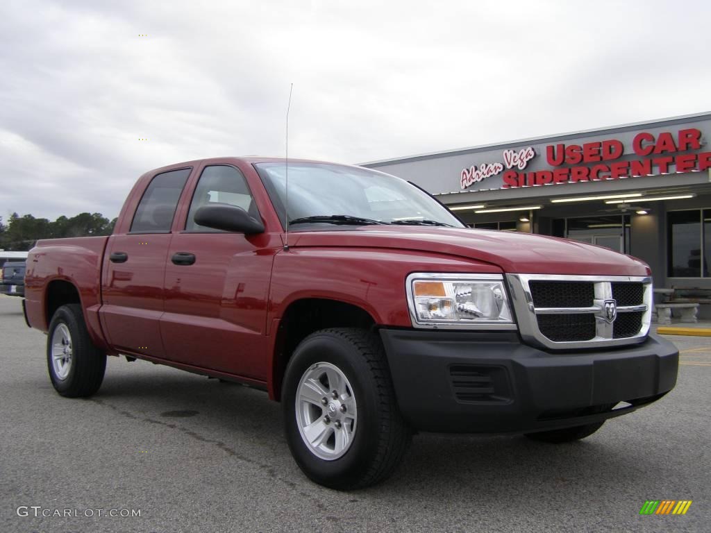 2008 Dakota SXT Crew Cab - Inferno Red Crystal Pearl / Dark Slate Gray/Medium Slate Gray photo #1