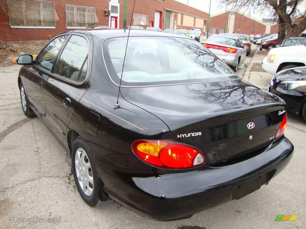 2000 Elantra GLS Sedan - Ebony Black / Beige photo #13