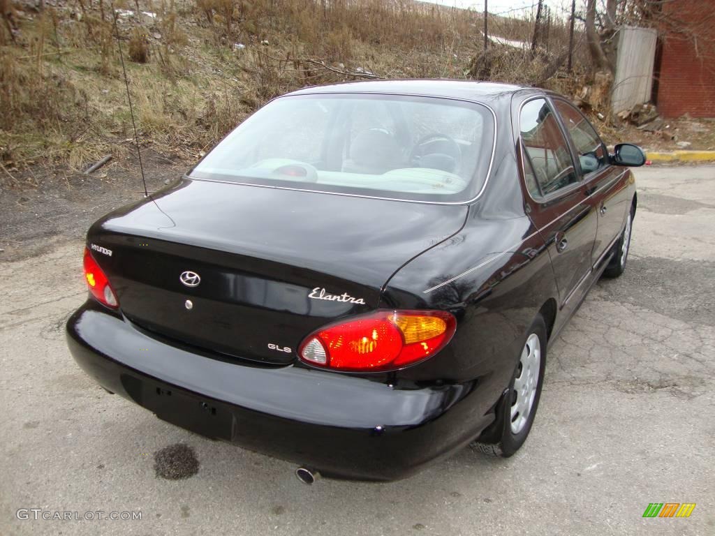 2000 Elantra GLS Sedan - Ebony Black / Beige photo #15