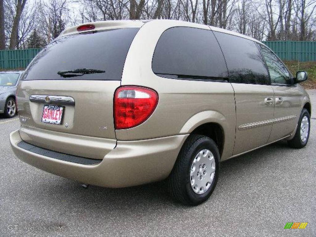 2003 Town & Country LX - Light Almond Pearl / Taupe photo #5