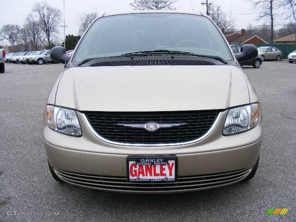 2003 Town & Country LX - Light Almond Pearl / Taupe photo #8