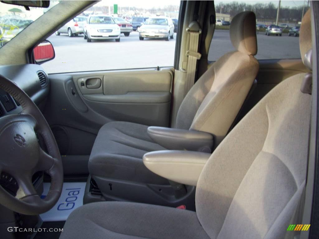 2002 Grand Caravan Sport - Inferno Red Pearl / Taupe photo #18