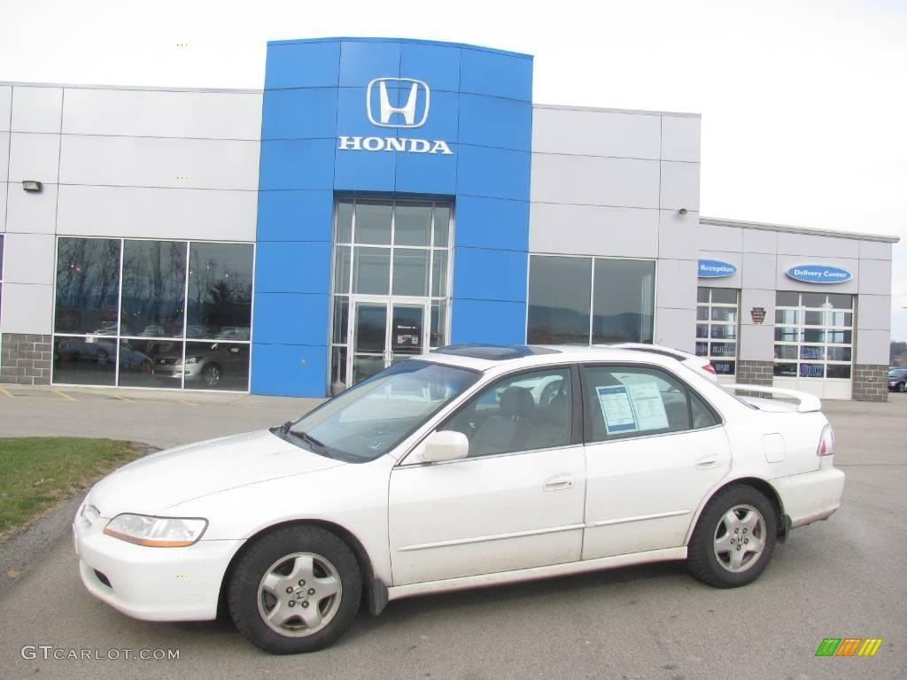 1999 Accord EX V6 Sedan - Taffeta White / Ivory photo #1