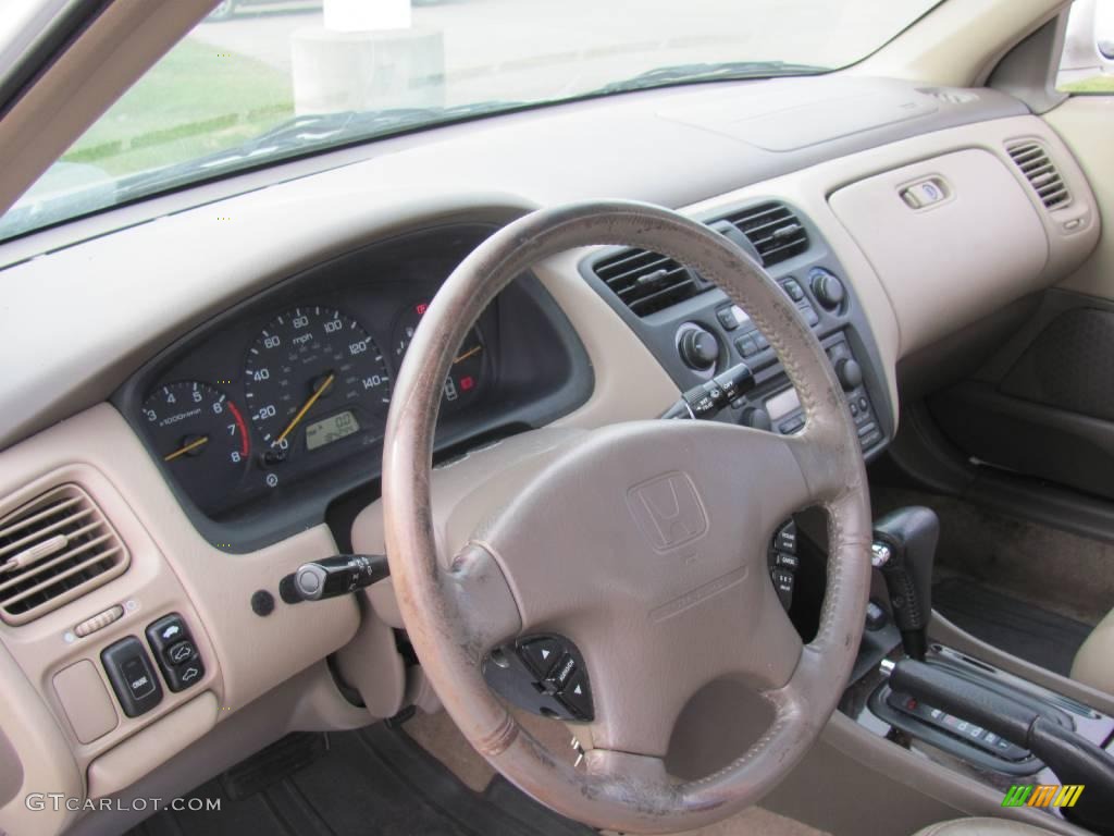 1999 Accord EX V6 Sedan - Taffeta White / Ivory photo #5