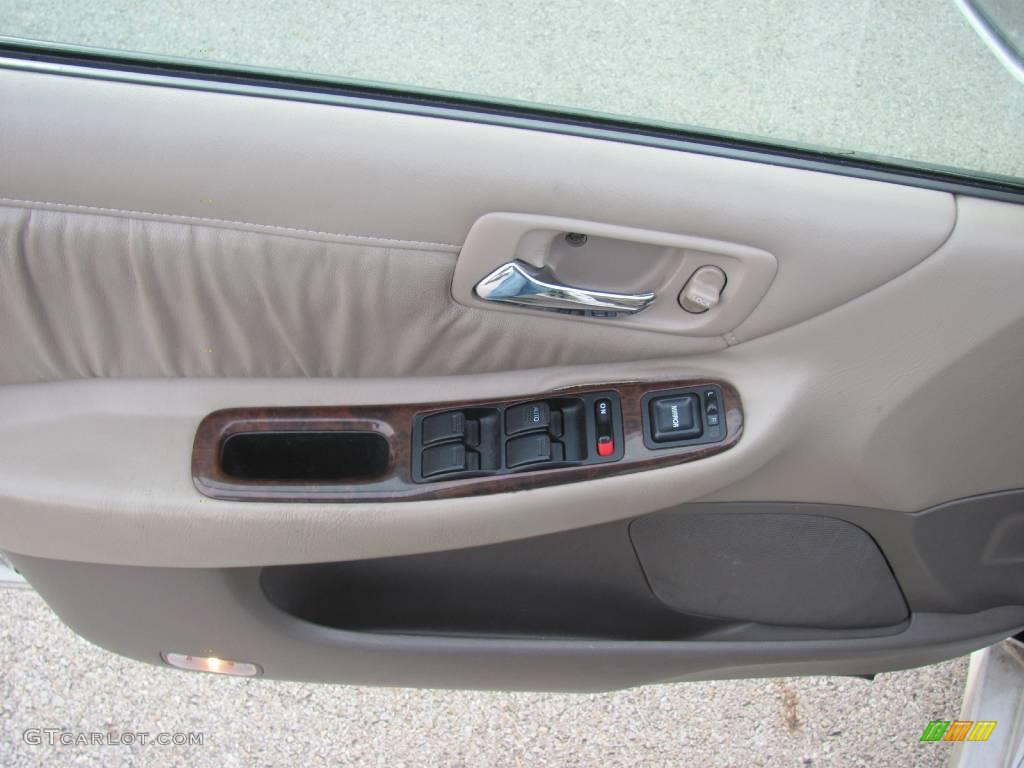 1999 Accord EX V6 Sedan - Taffeta White / Ivory photo #7