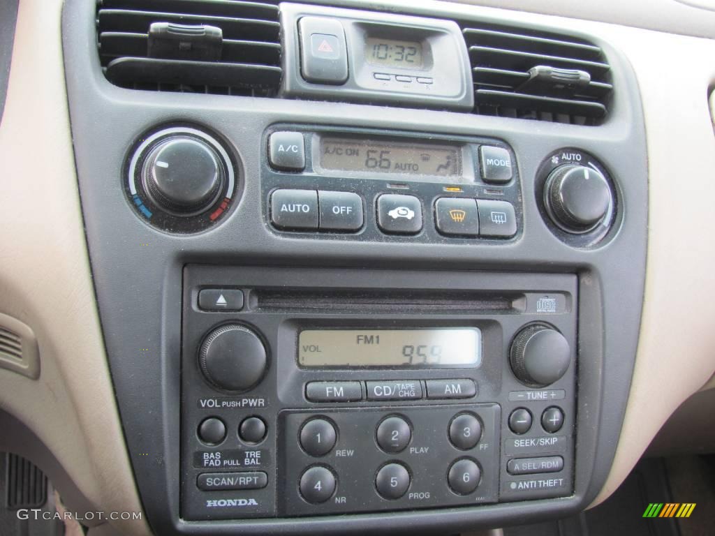 1999 Accord EX V6 Sedan - Taffeta White / Ivory photo #15