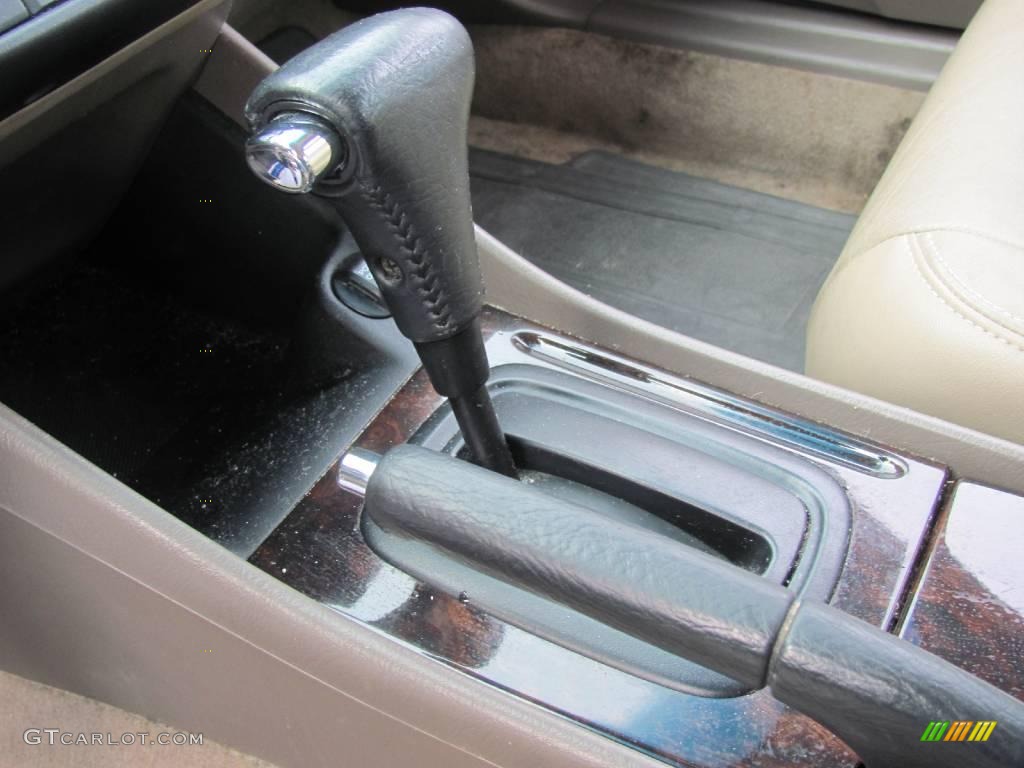 1999 Accord EX V6 Sedan - Taffeta White / Ivory photo #16
