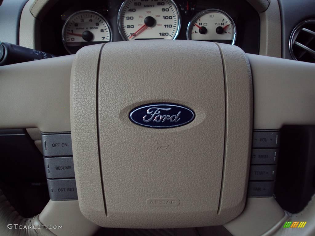 2004 F150 Lariat SuperCab - Aspen Green Metallic / Tan photo #20