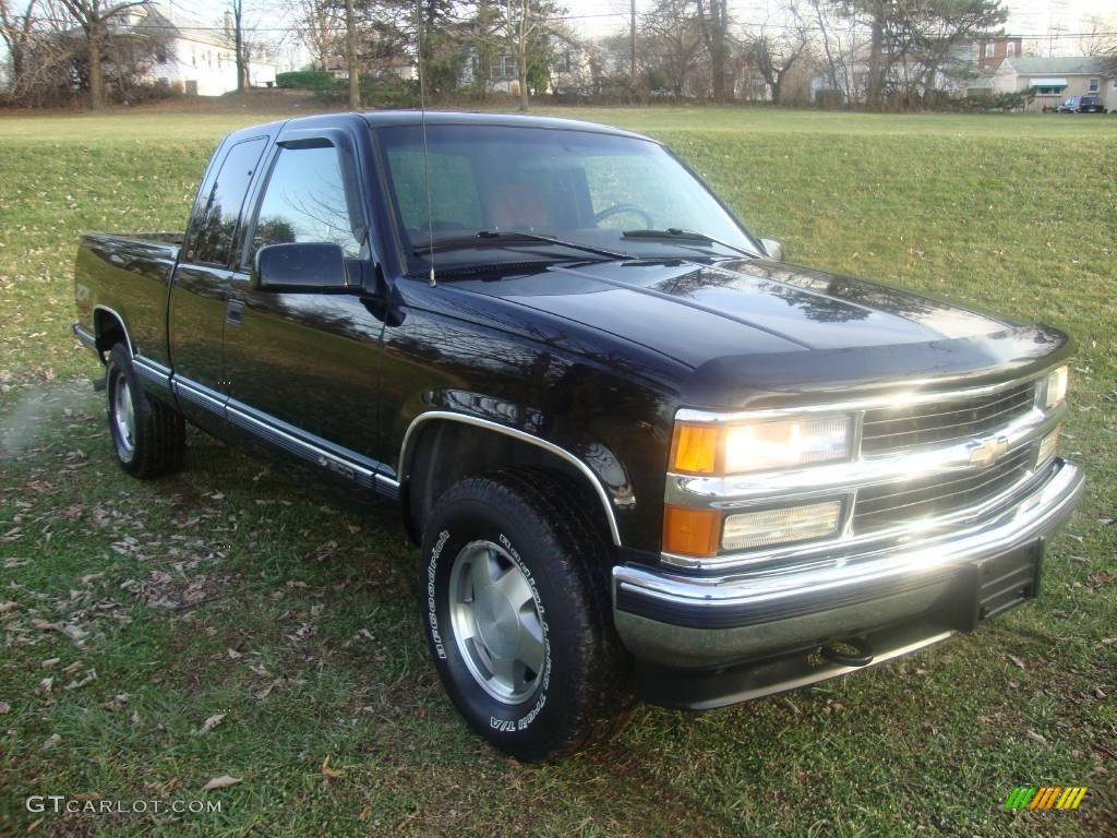 1997 C/K K1500 Silverado Extended Cab 4x4 - Black / Red photo #4