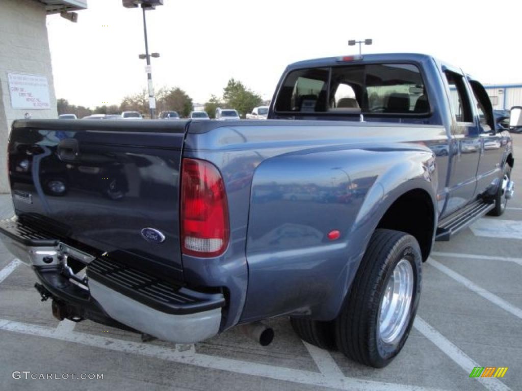 2007 F350 Super Duty Lariat Crew Cab Dually - Medium Wedgewood Blue Metallic / Medium Flint photo #3