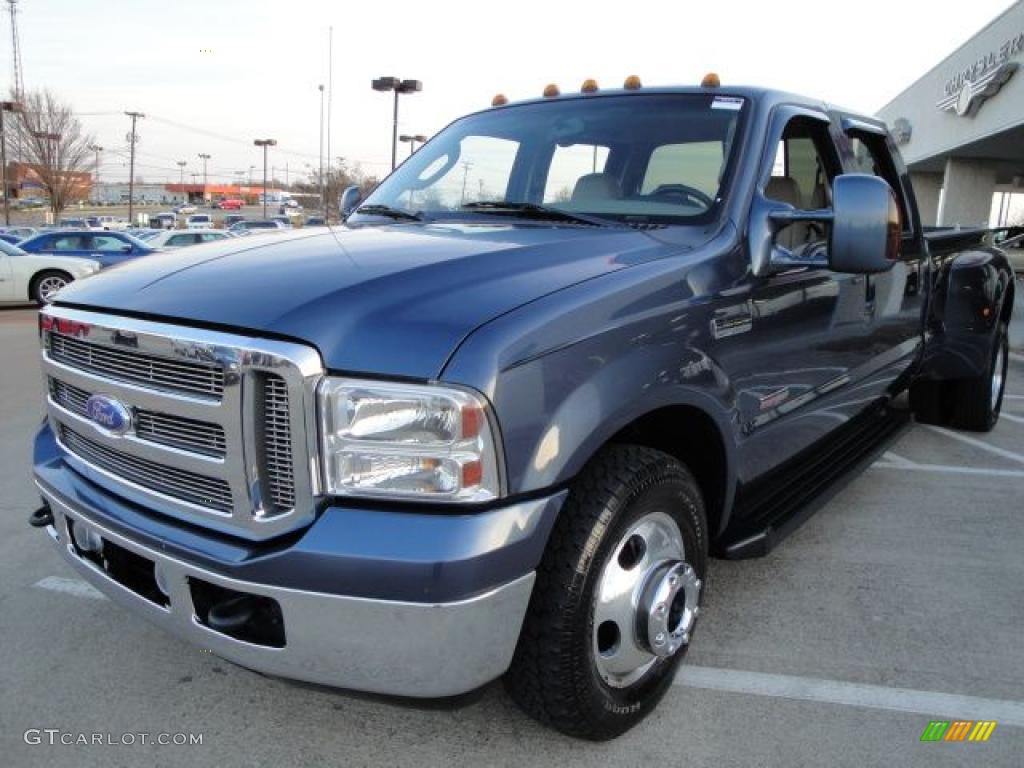 2007 F350 Super Duty Lariat Crew Cab Dually - Medium Wedgewood Blue Metallic / Medium Flint photo #7