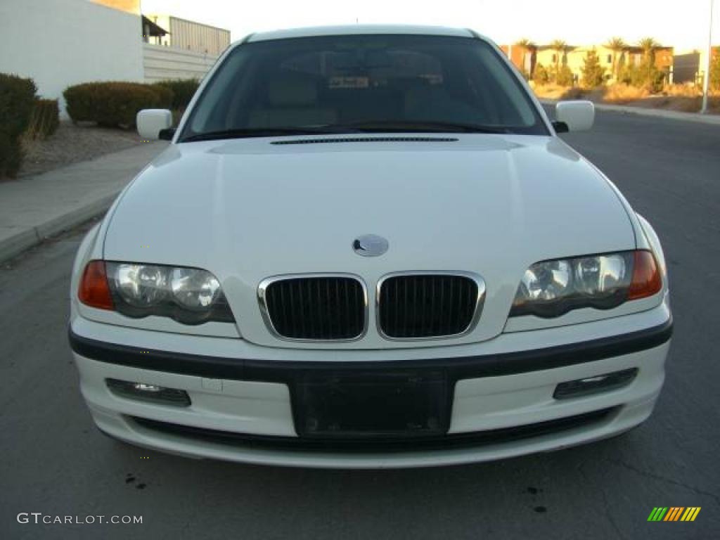 2001 3 Series 325i Sedan - Alpine White / Sand photo #4