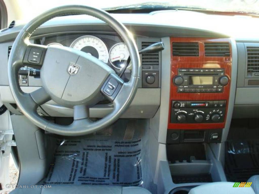 2005 Durango SLT 4x4 - Bright White / Medium Slate Gray photo #15