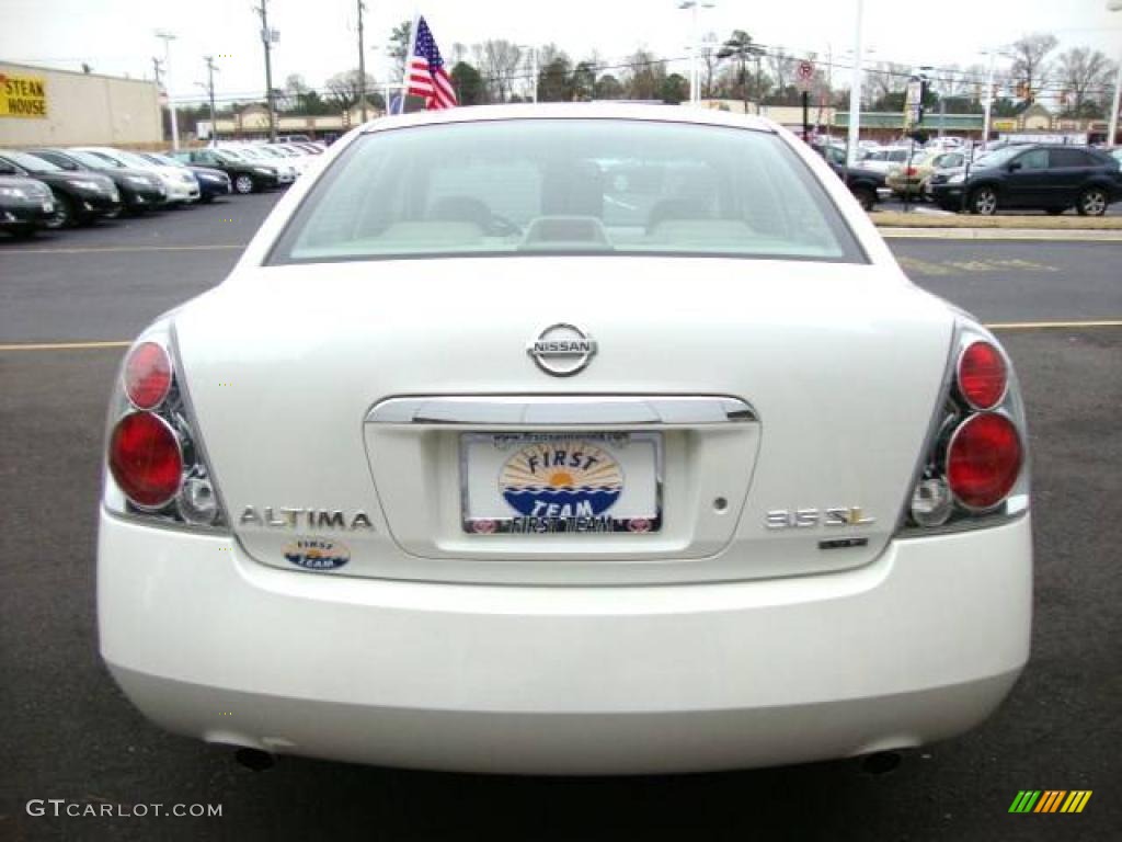 2005 Altima 3.5 SL - Satin White Pearl / Blond photo #4