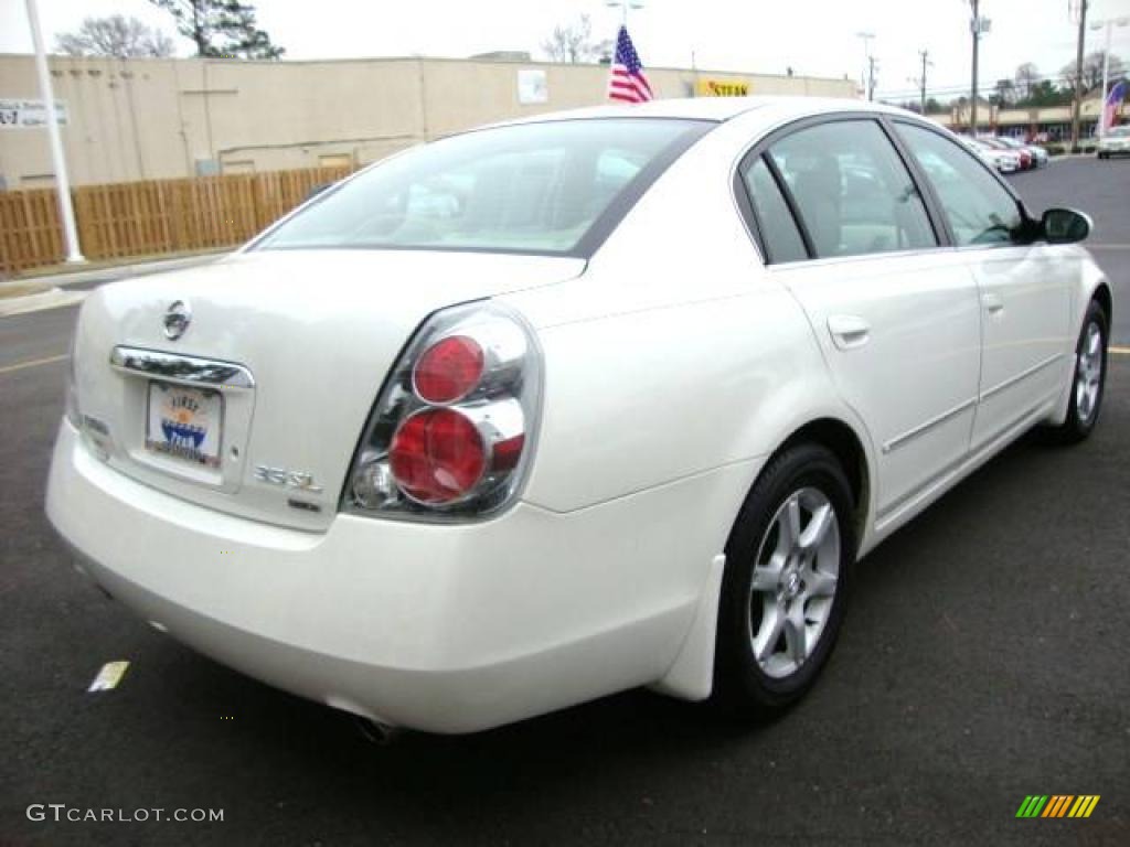 2005 Altima 3.5 SL - Satin White Pearl / Blond photo #5
