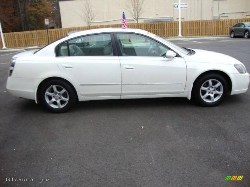 2005 Altima 3.5 SL - Satin White Pearl / Blond photo #6