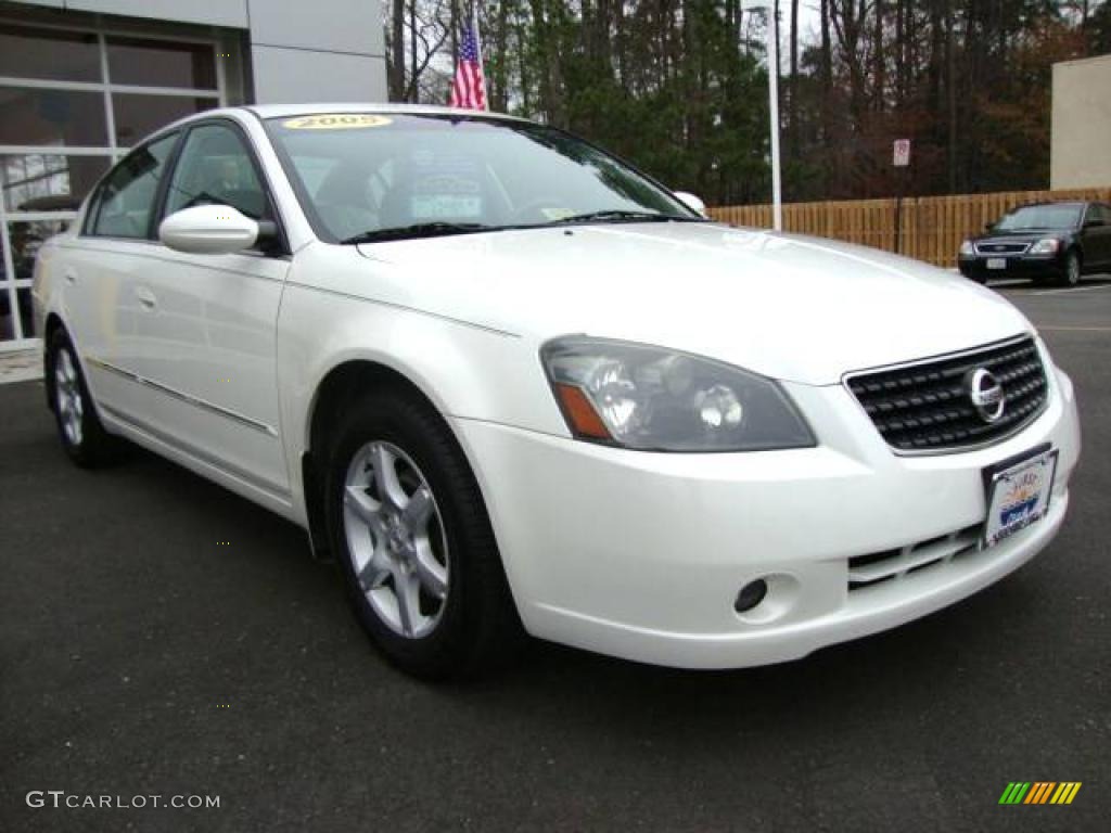 2005 Altima 3.5 SL - Satin White Pearl / Blond photo #7