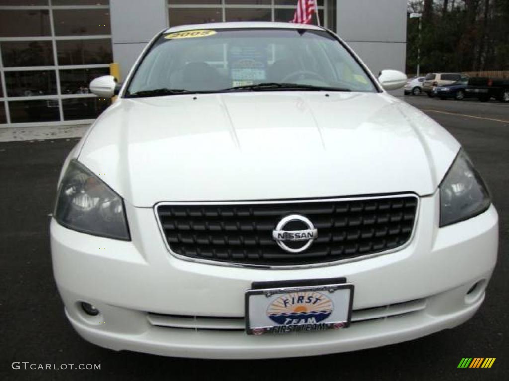 2005 Altima 3.5 SL - Satin White Pearl / Blond photo #8