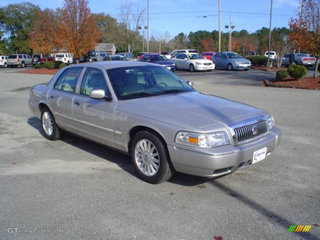 2009 Grand Marquis LS - Silver Birch Metallic / Medium Light Stone photo #3