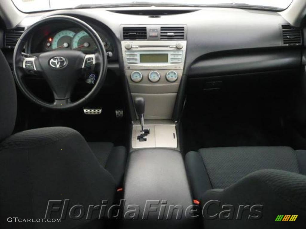 2008 Camry SE - Classic Silver Metallic / Dark Charcoal photo #15