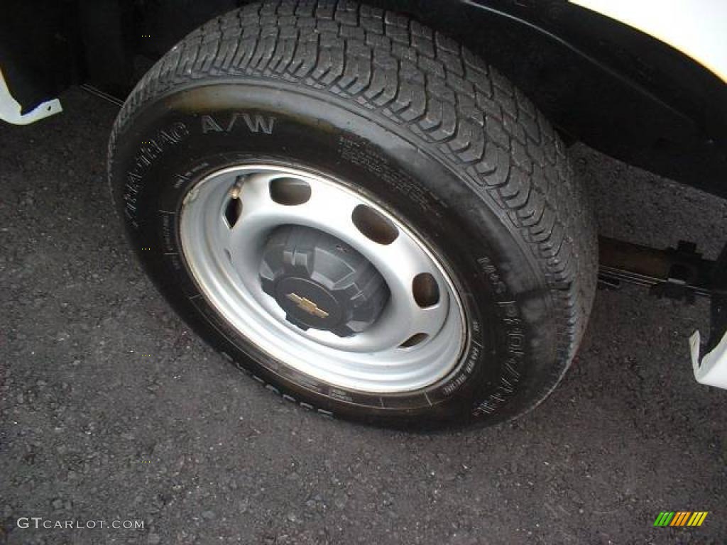 2004 Colorado Regular Cab - Summit White / Medium Dark Pewter photo #6