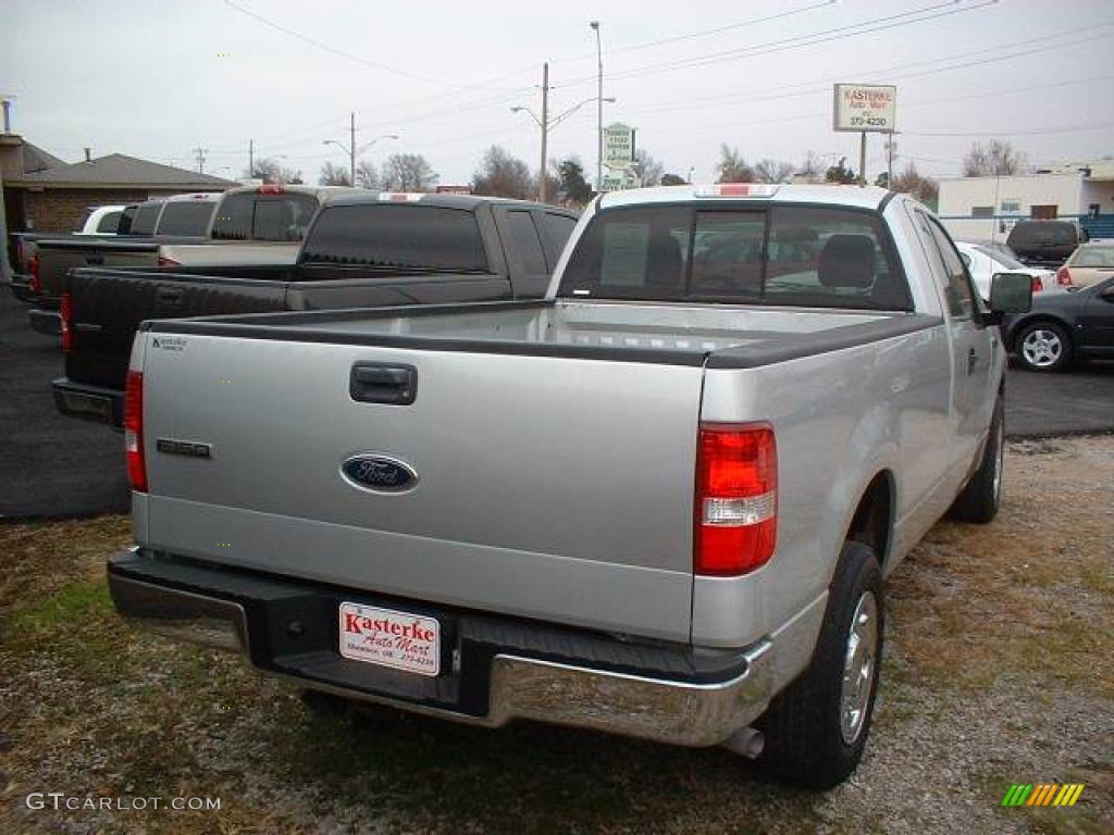 2004 F150 XL Regular Cab - Silver Metallic / Dark Flint photo #4