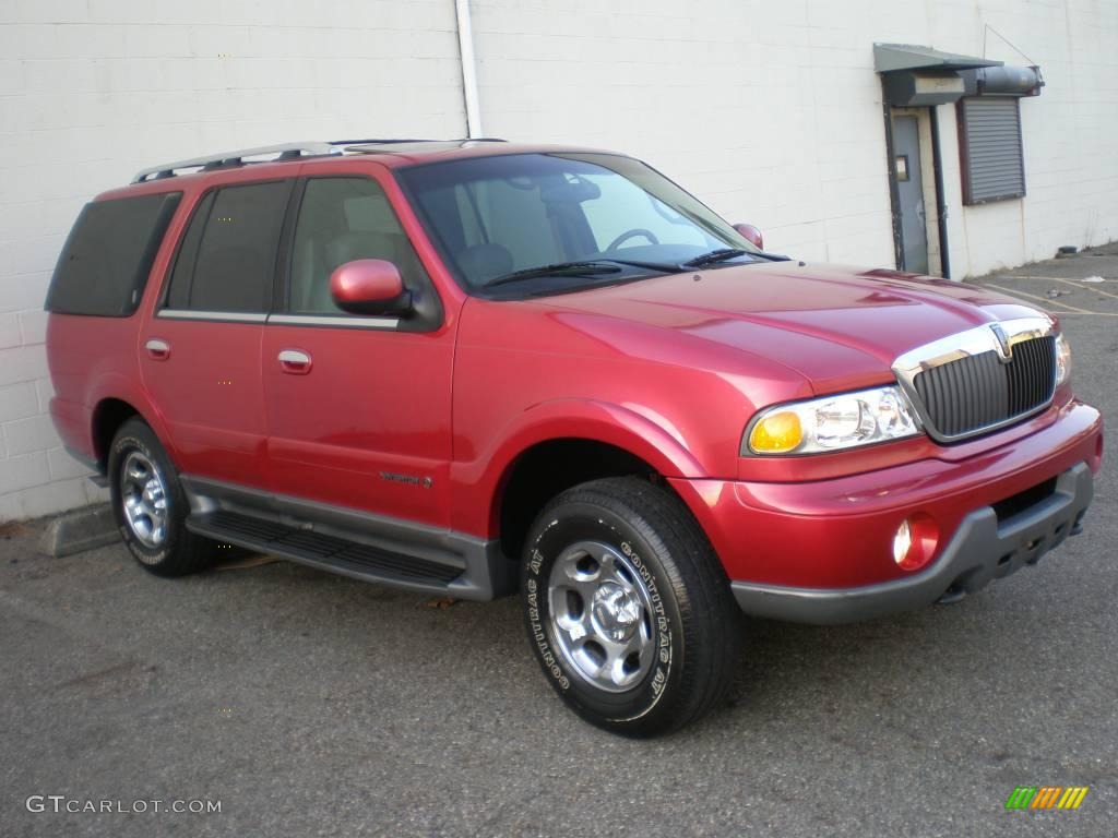 2001 Navigator 4x4 - Laser Red Metallic / Medium Graphite photo #6