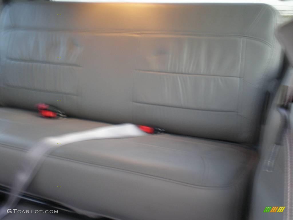 2001 Navigator 4x4 - Laser Red Metallic / Medium Graphite photo #28