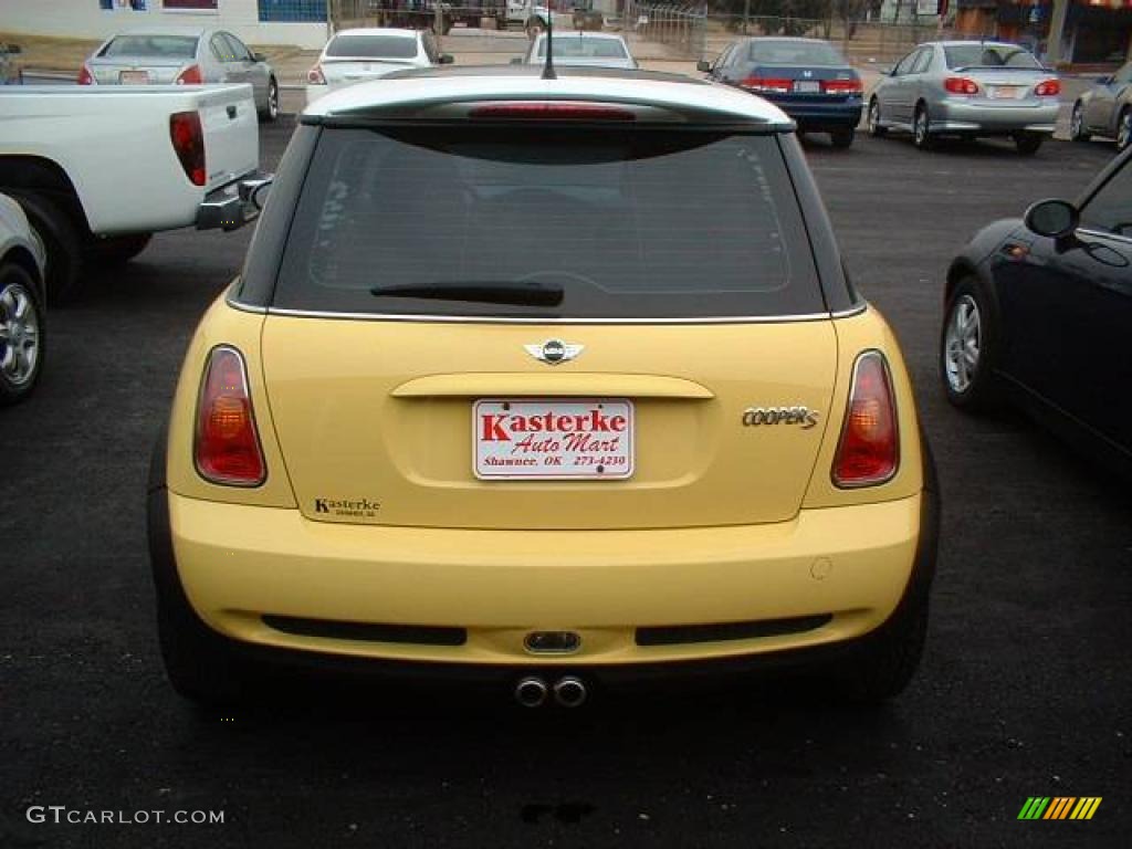 2002 Cooper S Hardtop - Liquid Yellow / Panther Black photo #4