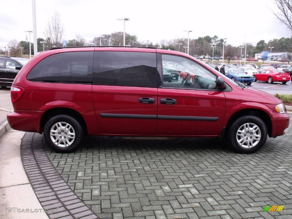 2007 Grand Caravan SE - Inferno Red Crystal Pearl / Medium Slate Gray photo #6