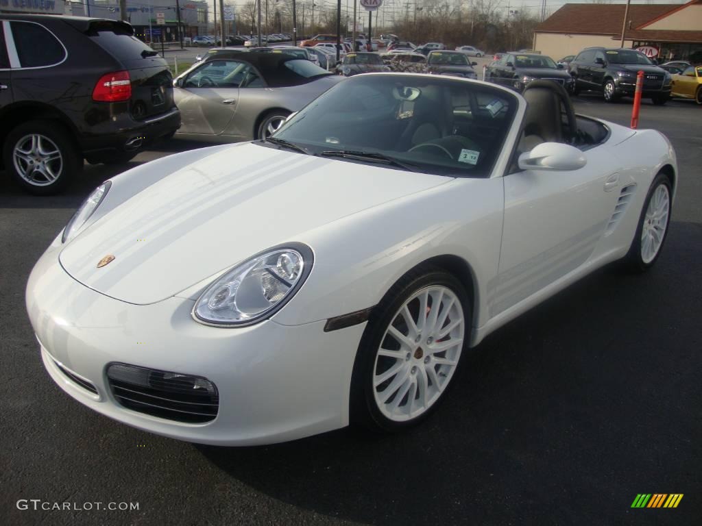 Carrara White Porsche Boxster