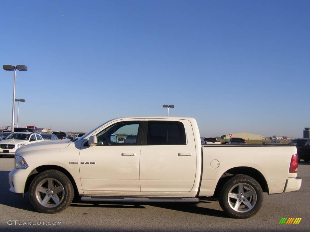 2009 Ram 1500 Sport Crew Cab - Stone White / Dark Slate/Medium Graystone photo #6