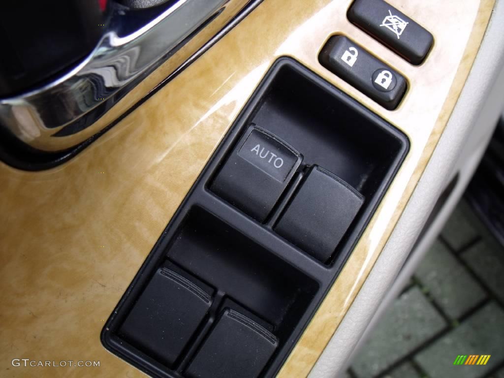 2007 Camry XLE V6 - Black / Bisque photo #12