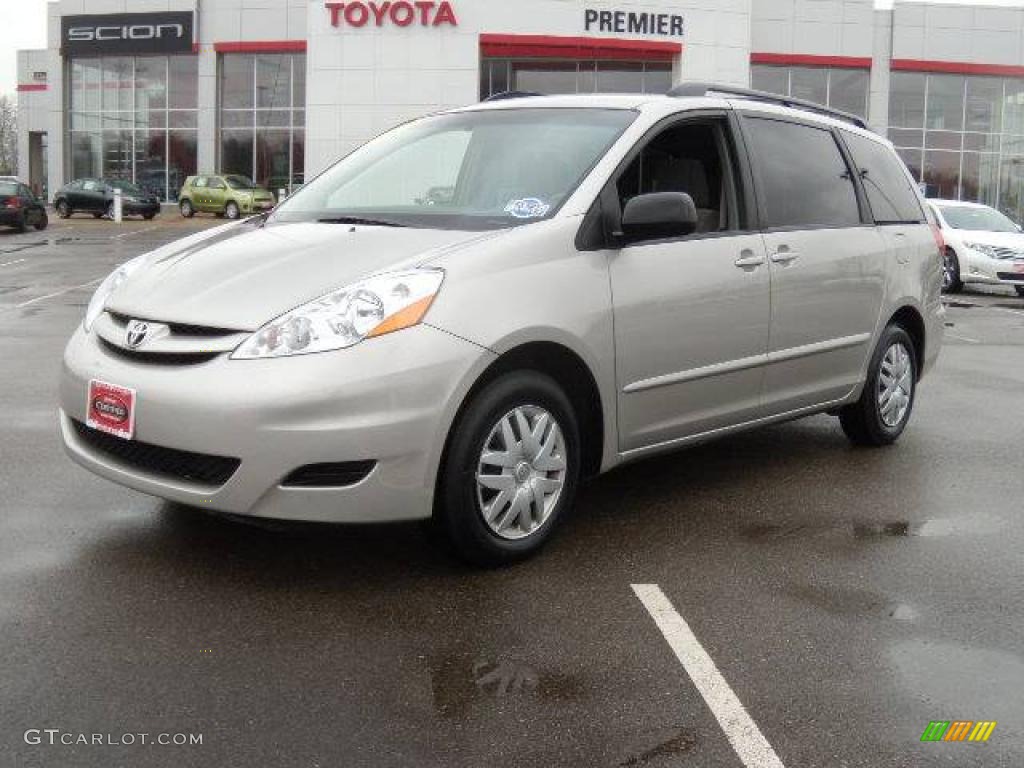 2009 Sienna LE - Silver Shadow Pearl / Taupe photo #1