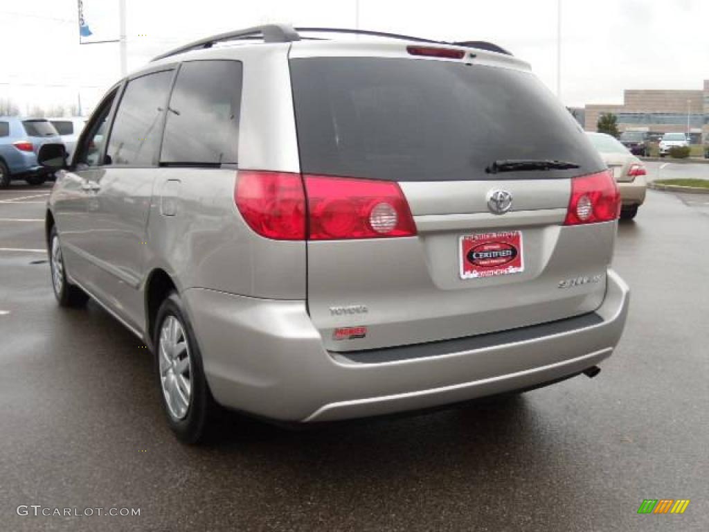 2009 Sienna LE - Silver Shadow Pearl / Taupe photo #3